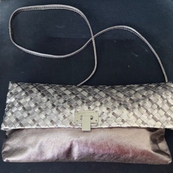 Elliott Lucca Tri-tone Silver Metallic Crossbody / Clutch Purse - Picture 1 of 5